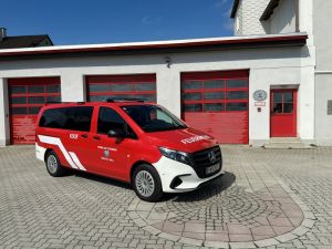 Fahrzeugbergung nach VU auf der LB2