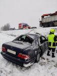 Wintereinbruch führt zu Fahrzeugbergung auf der LB2